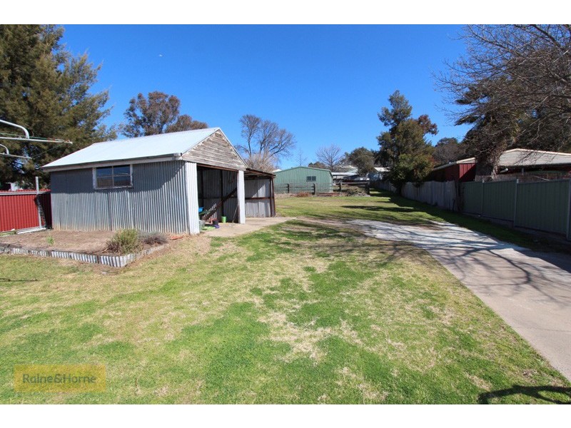284 Durham Street, Bathurst NSW 2795