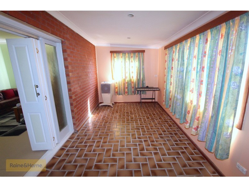 284 Durham Street, Bathurst NSW 2795