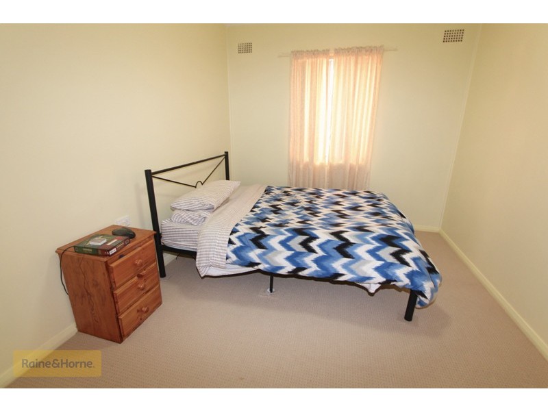 284 Durham Street, Bathurst NSW 2795