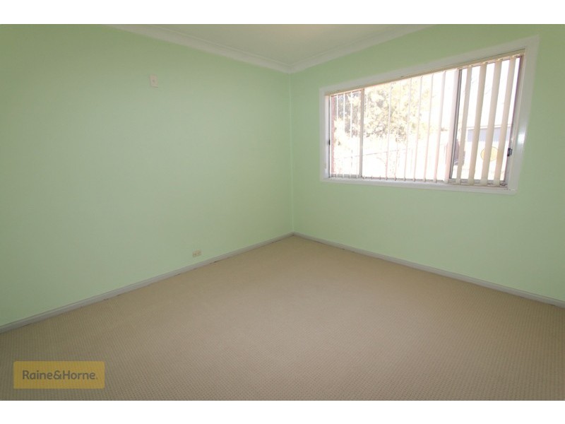 284 Durham Street, Bathurst NSW 2795