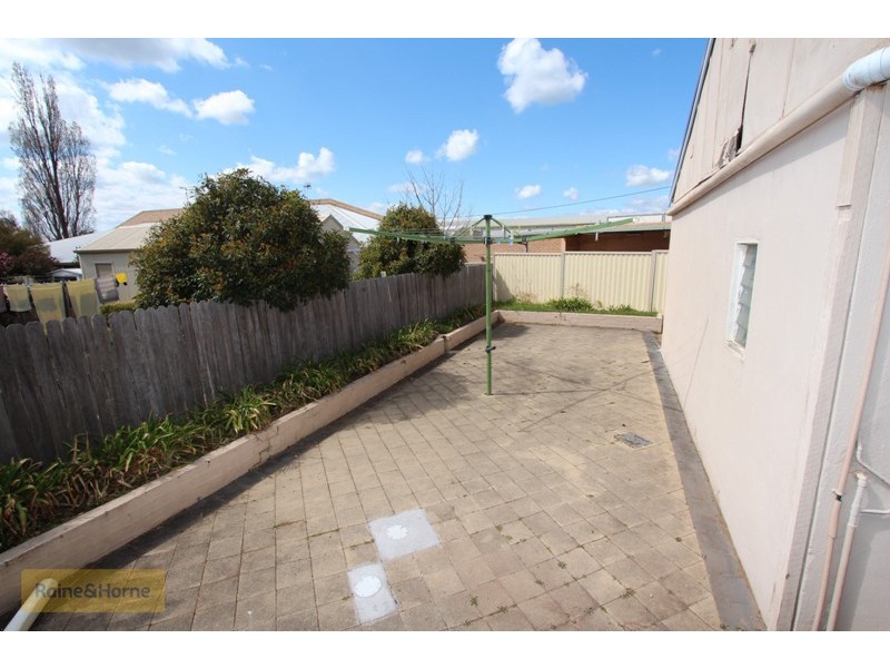 154 Havannah Street, Bathurst NSW 2795