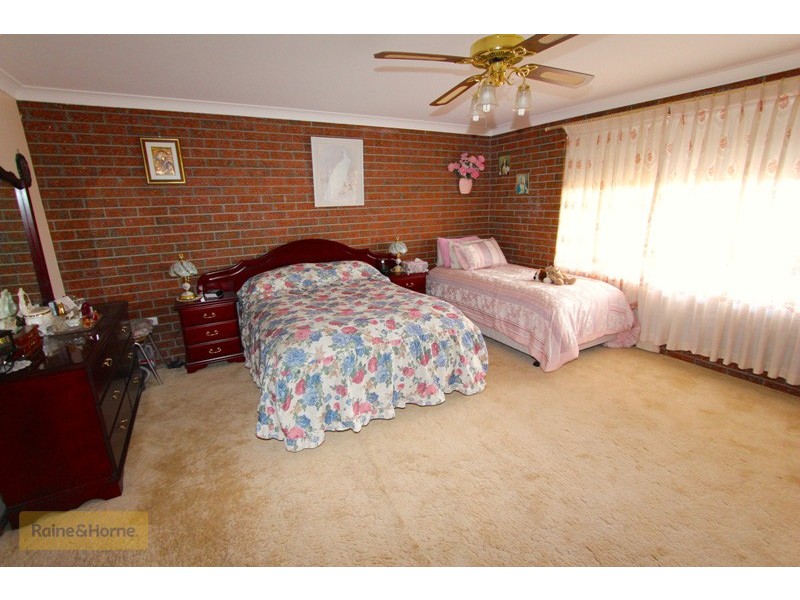 20 Landseer Street, Raglan NSW 2795