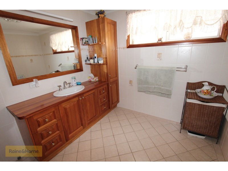 20 Landseer Street, Raglan NSW 2795