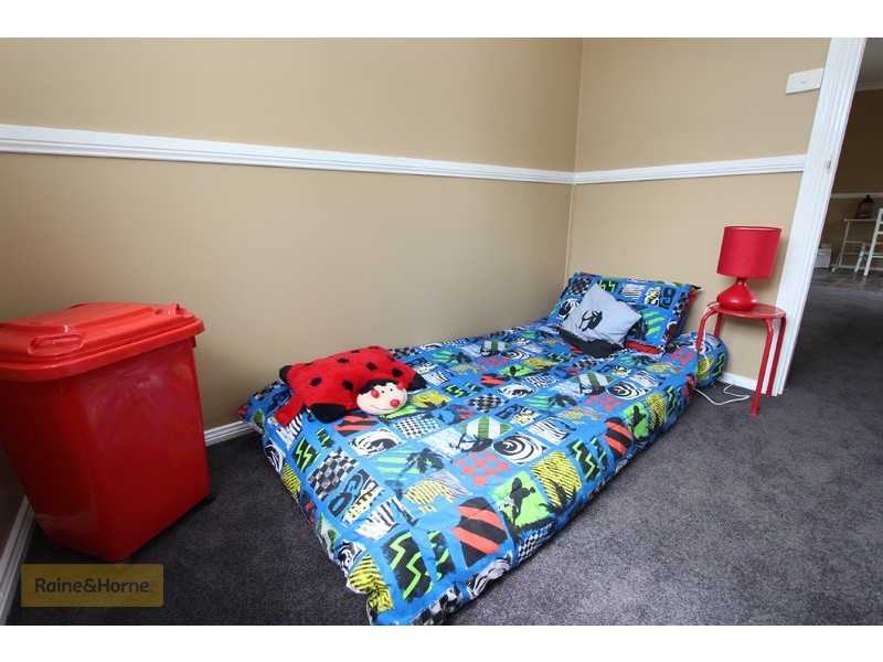 11 Park Street, Eglinton NSW 2795