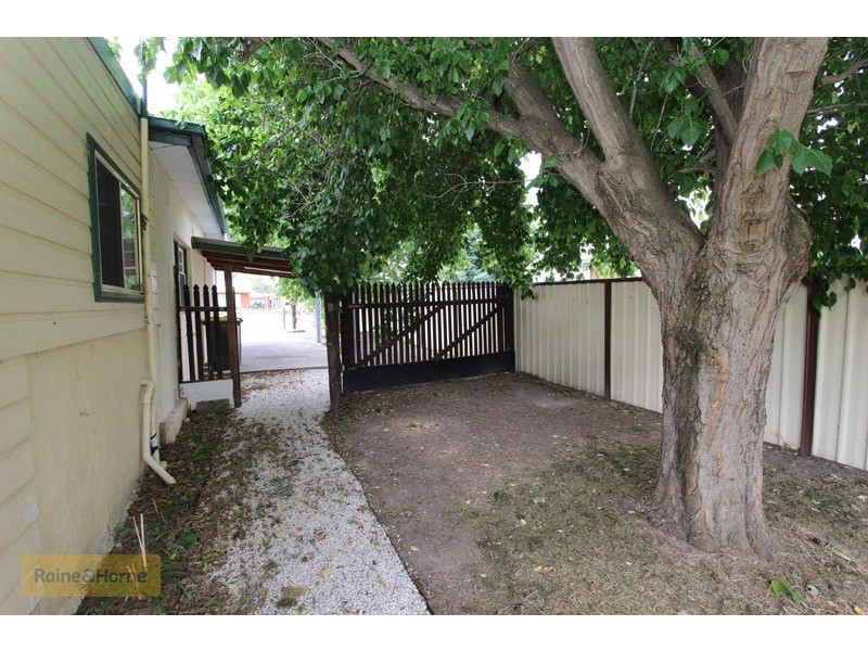 11 Park Street, Eglinton NSW 2795