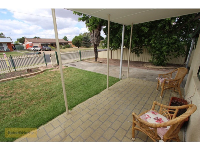 11 Park Street, Eglinton NSW 2795