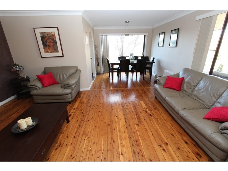 63 Edgell Street, Bathurst NSW 2795