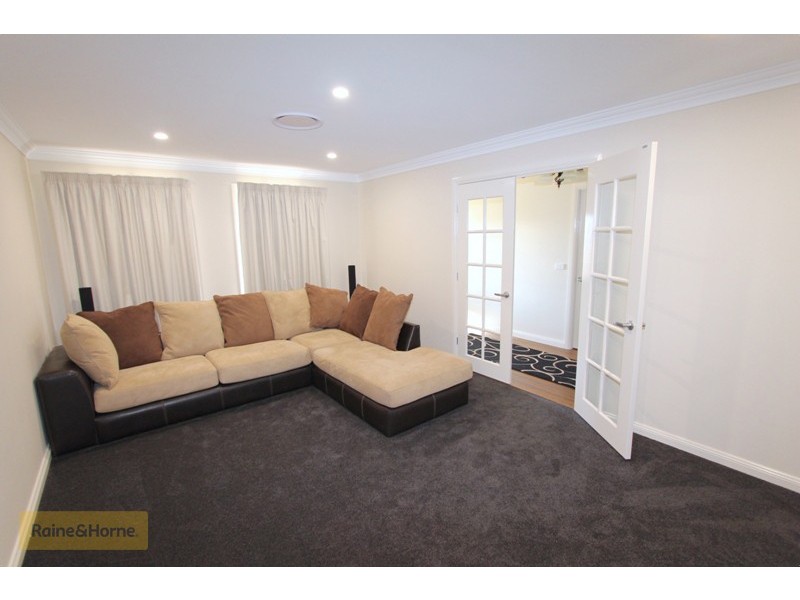 22 Keane Drive, Kelso NSW 2795