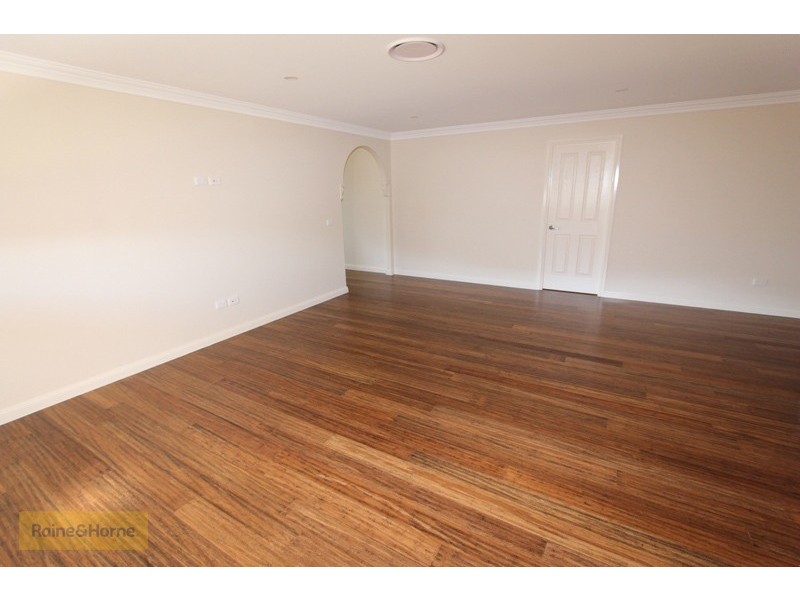 22 Keane Drive, Kelso NSW 2795