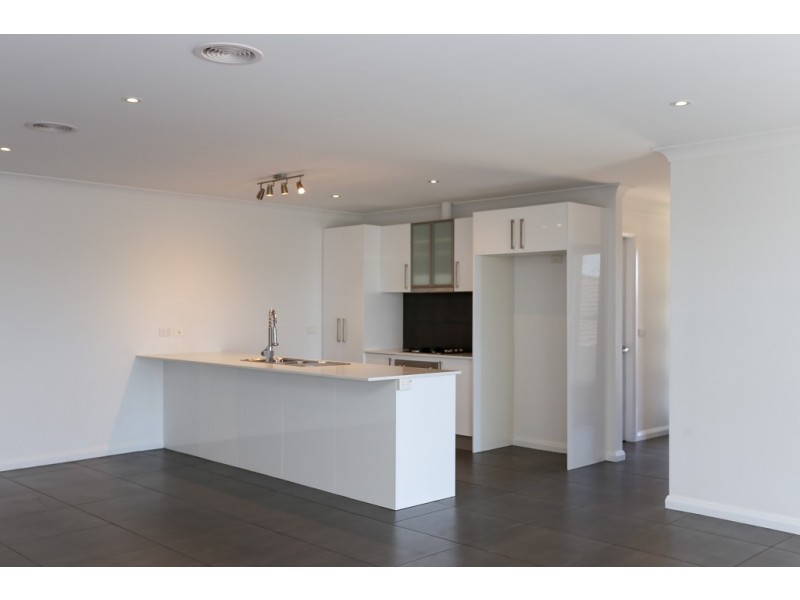 6 Opal Court, Kelso NSW 2795