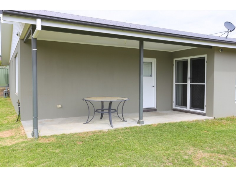 6 Opal Court, Kelso NSW 2795