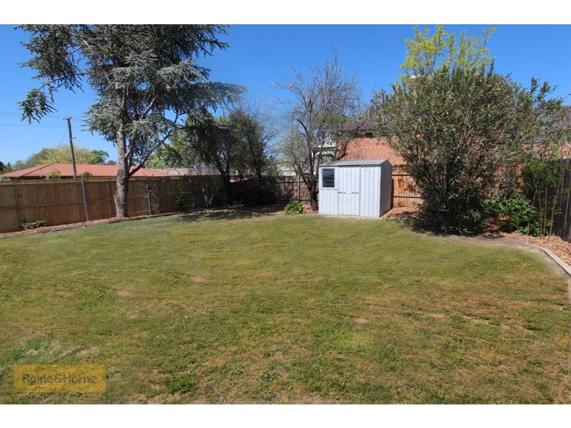 54 Rocket Street, Bathurst NSW 2795