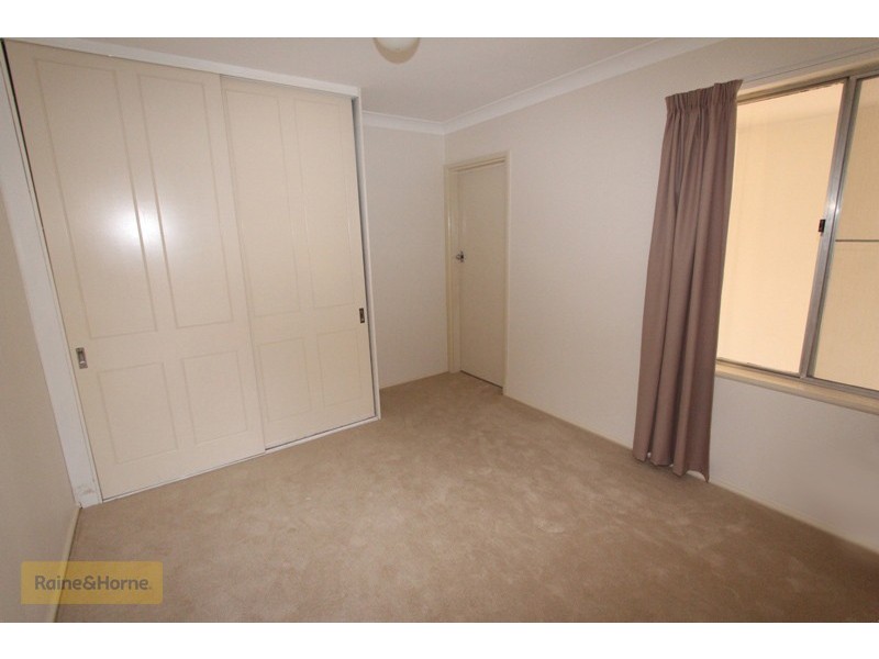 54 Rocket Street, Bathurst NSW 2795