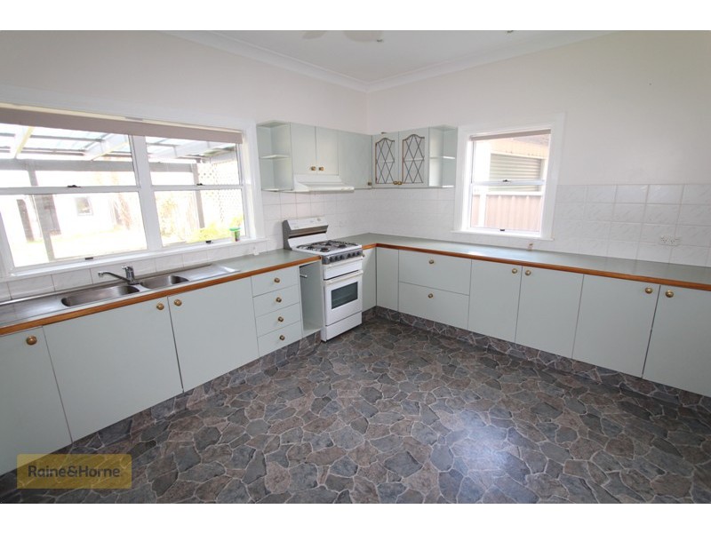 3 McPhillamy Avenue, Gormans Hill NSW 2795