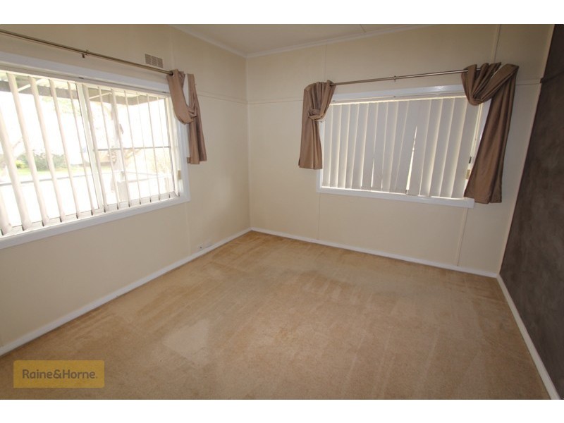 3 McPhillamy Avenue, Gormans Hill NSW 2795