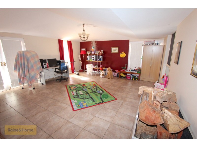 75 Locke Street, Raglan NSW 2795