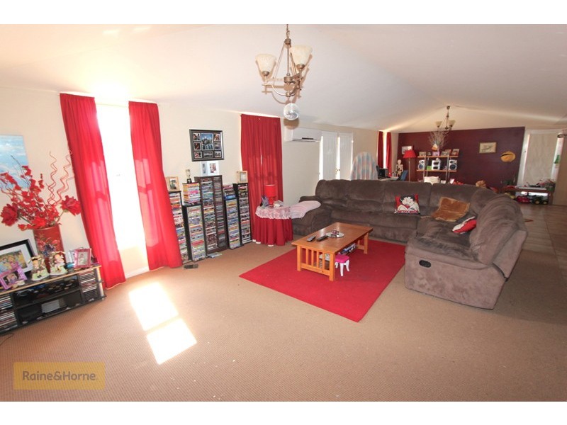 75 Locke Street, Raglan NSW 2795