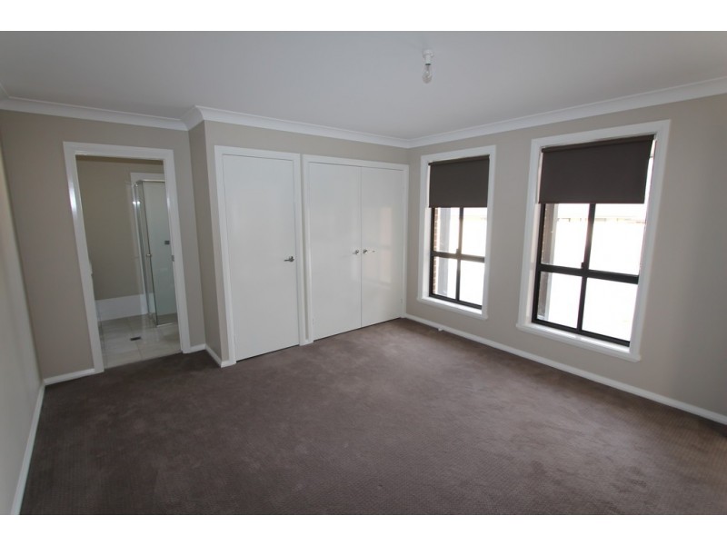 45 Amber Close, Kelso NSW 2795