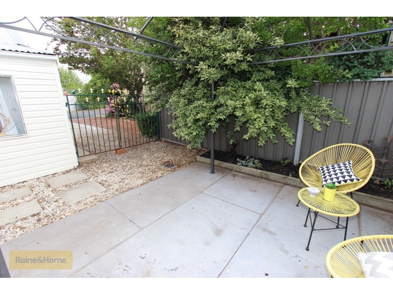 9 Devonshire Lane, Bathurst NSW 2795