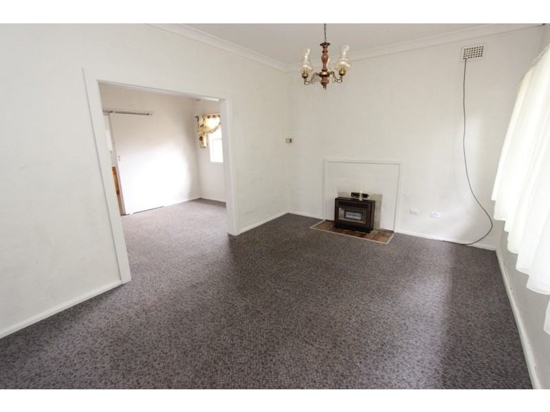 109 Morrisset Street, Bathurst NSW 2795