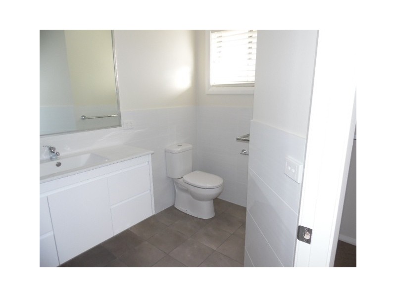 23 Parer Rd, Bathurst NSW 2795