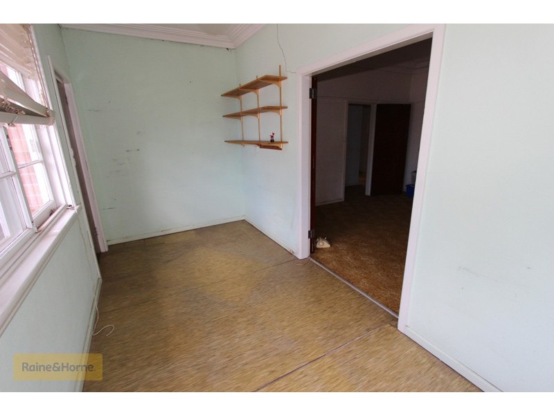 92 Hope Street, Bathurst NSW 2795