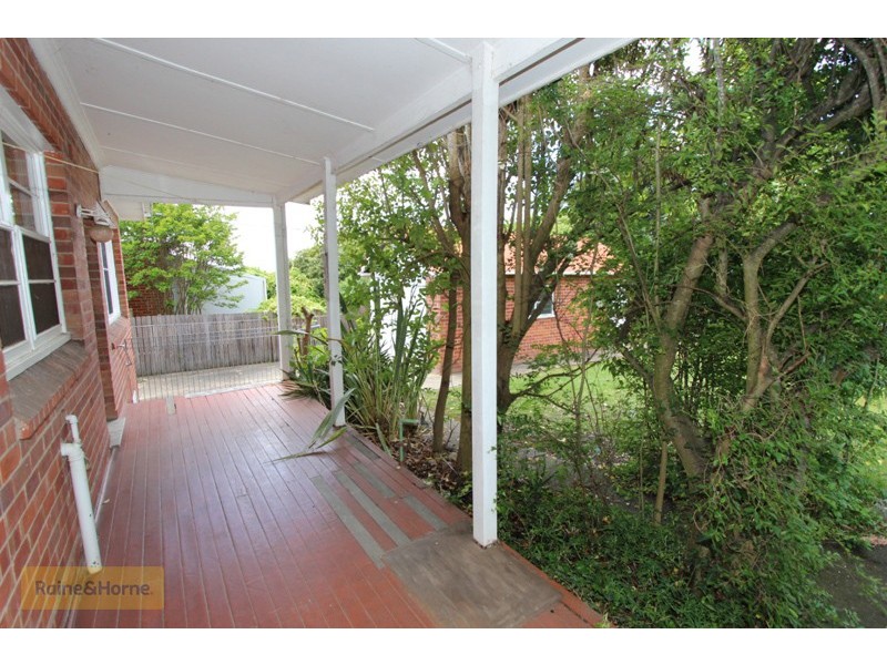 92 Hope Street, Bathurst NSW 2795