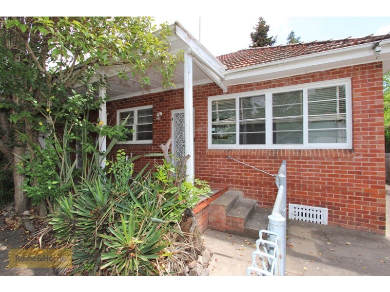 92 Hope Street, Bathurst NSW 2795