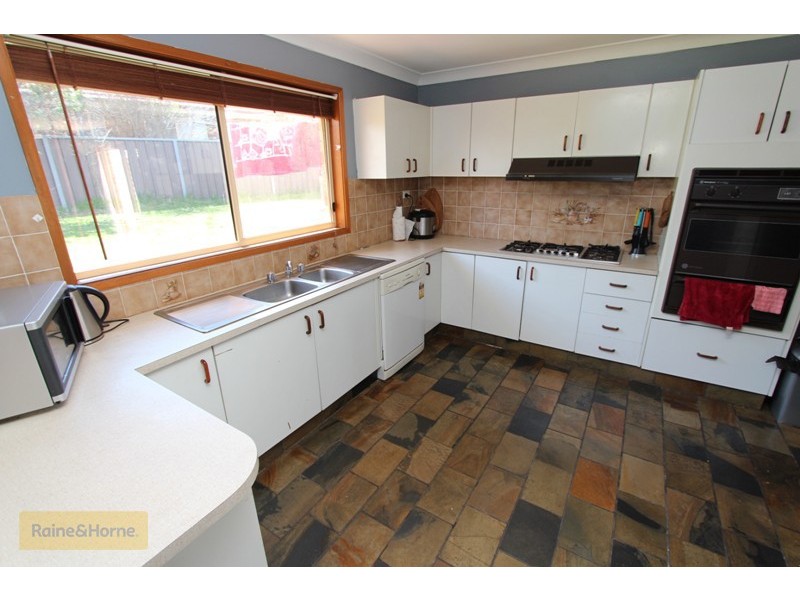 44 Hoolihan Close, Kelso NSW 2795