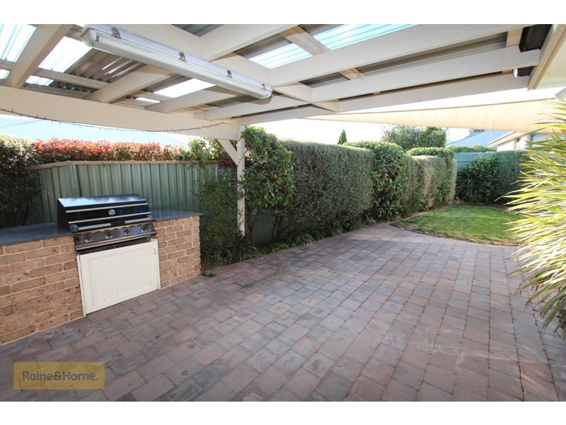 1 Caples Close, Kelso NSW 2795