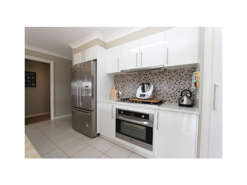 12 Robindale Court, Robin Hill NSW 2795