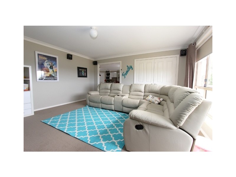 12 Robindale Court, Robin Hill NSW 2795