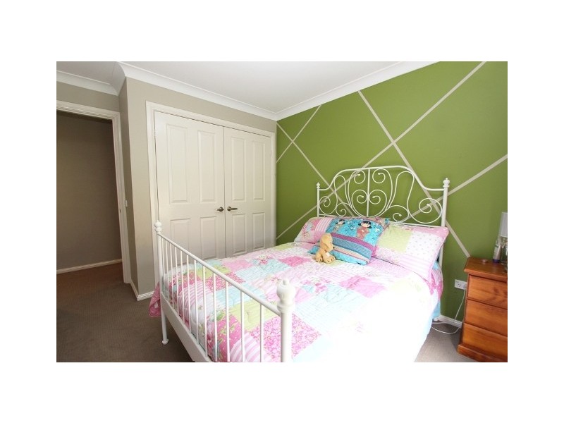 12 Robindale Court, Robin Hill NSW 2795