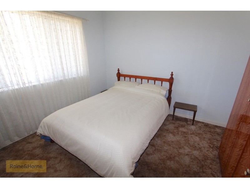 29 Rocket Street, Bathurst NSW 2795