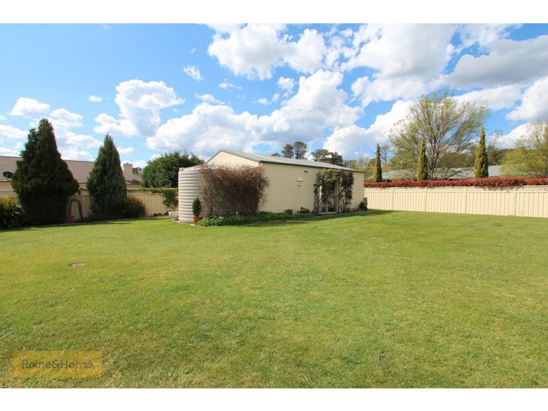 1 Lister Crescent, Kelso NSW 2795