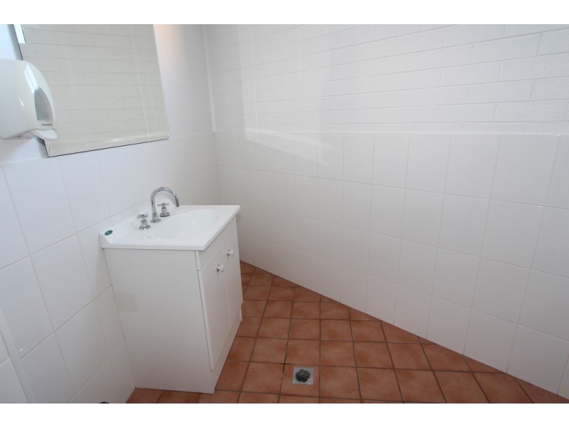 225 Howick St, Bathurst NSW 2795