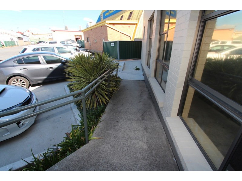 225 Howick St, Bathurst NSW 2795