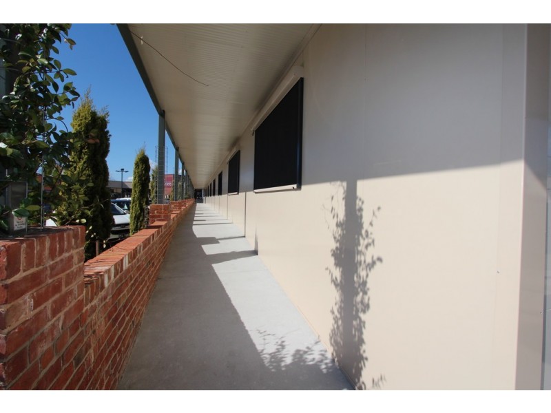 225 Howick St, Bathurst NSW 2795