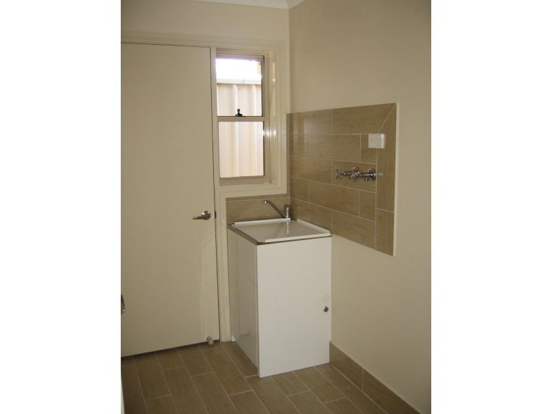 1 and 2 /358 Stewart Street, Bathurst NSW 2795