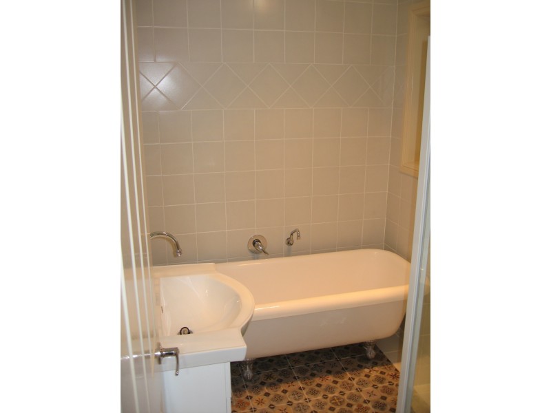 1 and 2 /358 Stewart Street, Bathurst NSW 2795