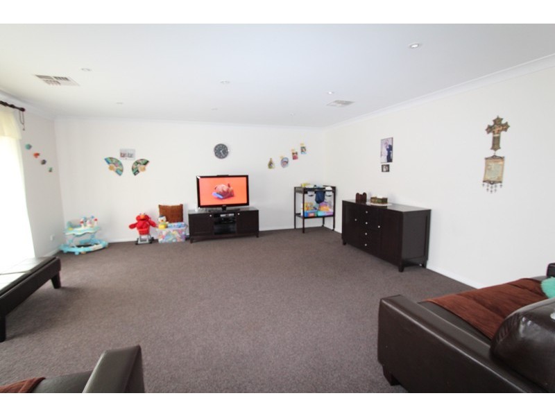 30 Plumb Street, Blayney NSW 2799