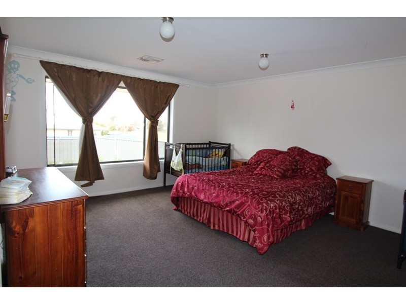 30 Plumb Street, Blayney NSW 2799