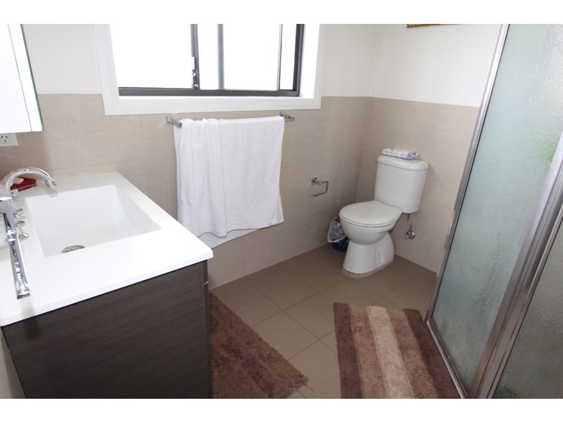 30 Plumb Street, Blayney NSW 2799