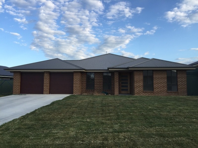 26 Phillip Street, Llanarth NSW 2795