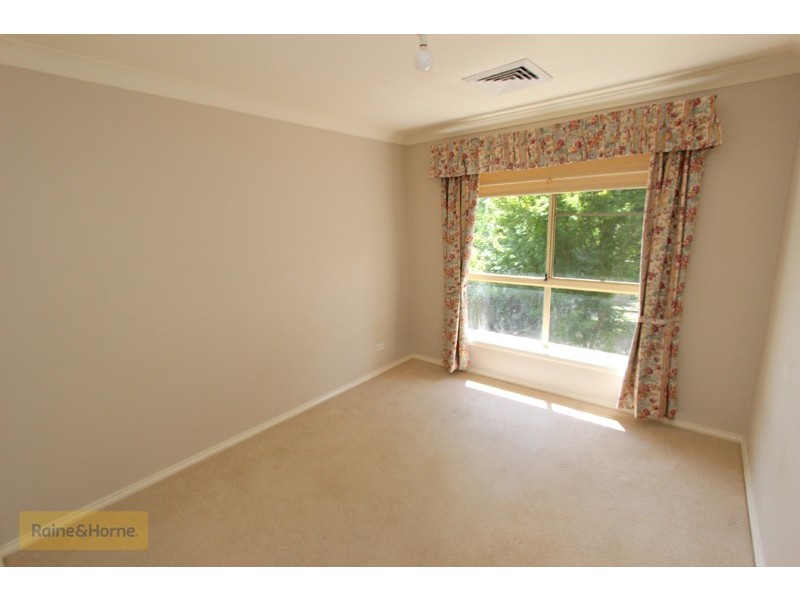 5 Weal Place, Windradyne NSW 2795