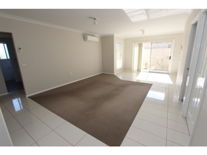 2/117 Morrisset Street, Bathurst NSW 2795