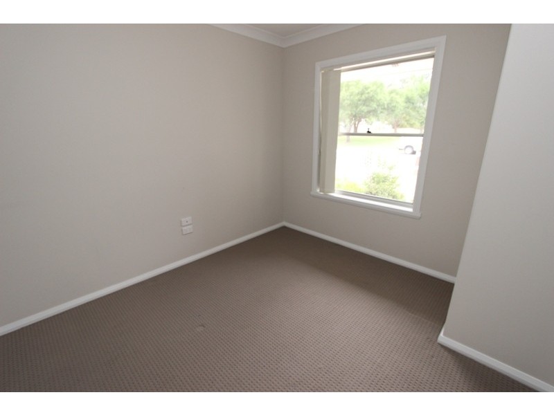 2/117 Morrisset Street, Bathurst NSW 2795