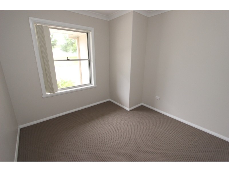 2/117 Morrisset Street, Bathurst NSW 2795