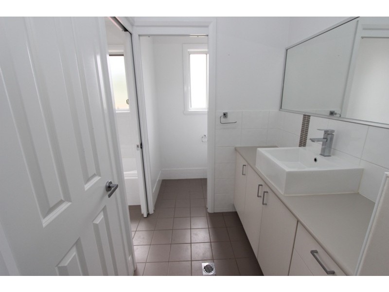 2/117 Morrisset Street, Bathurst NSW 2795