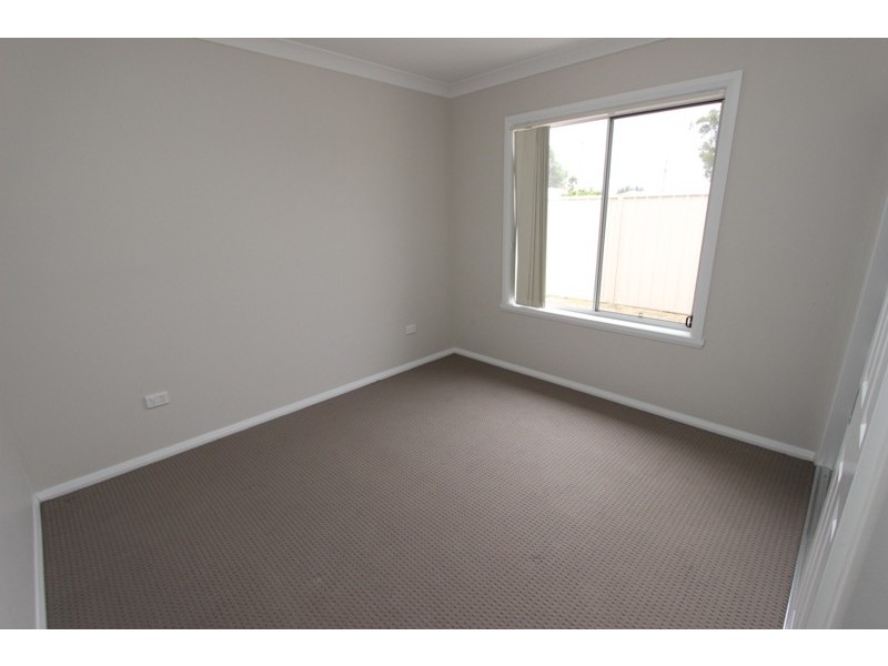 2/117 Morrisset Street, Bathurst NSW 2795